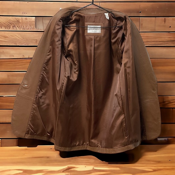 Lord & Taylor Stylish Genuine Leather Single Button Jacket! - Picture 5 of 7